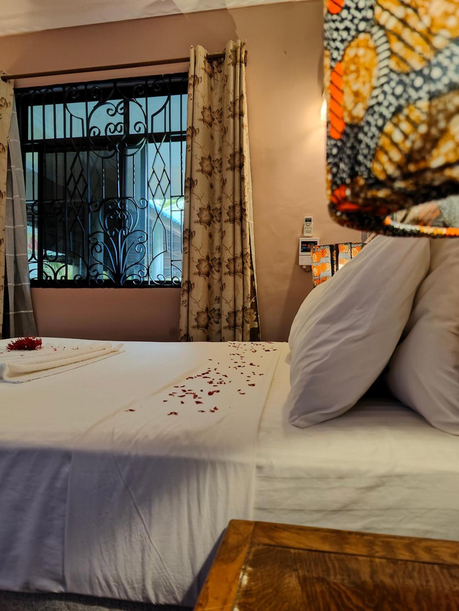 Paradiso Hotels & Resorts Dar es Salaam Luaran gambar